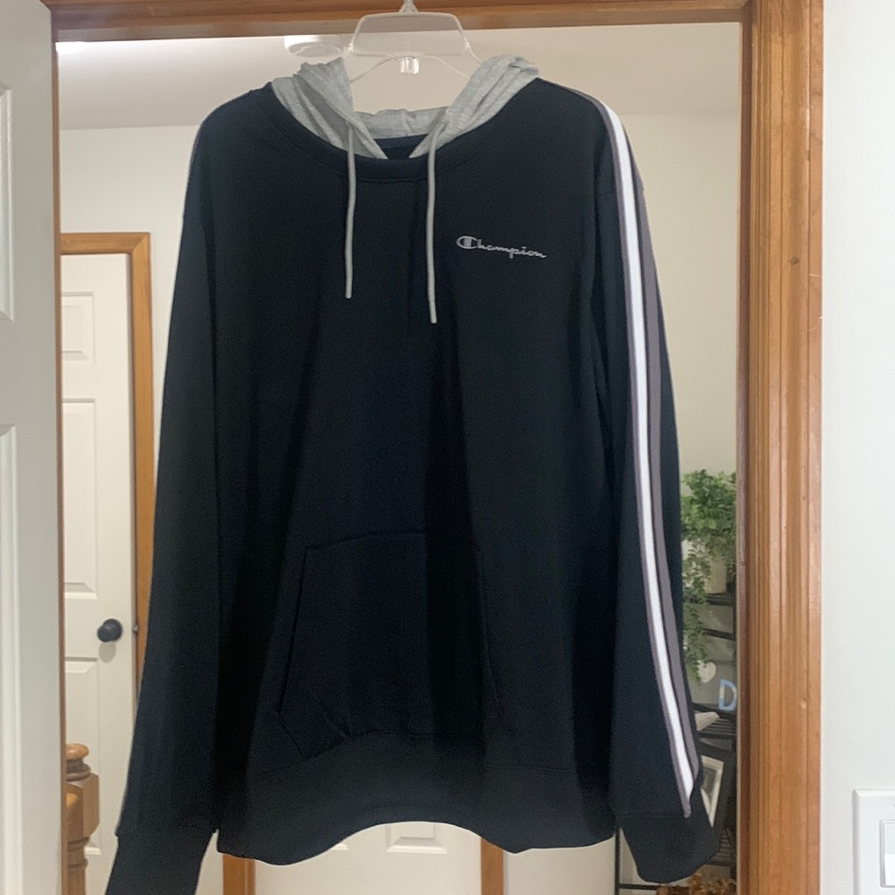 Men’s champion sweatshirt style. Size:XL. Never worn!